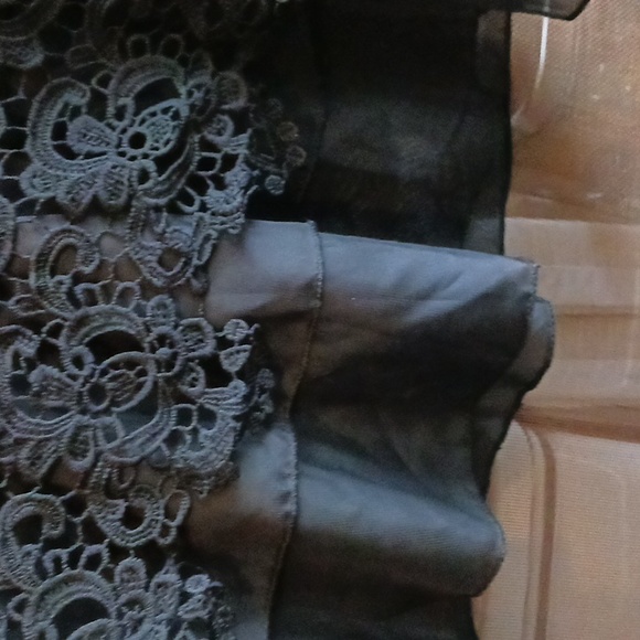 Womans Blouse Top M. Black Dressy - Picture 6 of 7